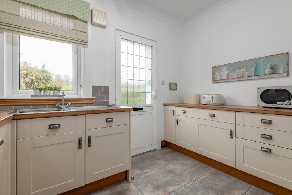 Heather Cottage, 2 Bedroom In Comrie Exterior foto